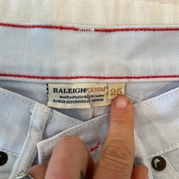 Raleigh Denim White Jeans Size 25 - Picture 7 of 7
